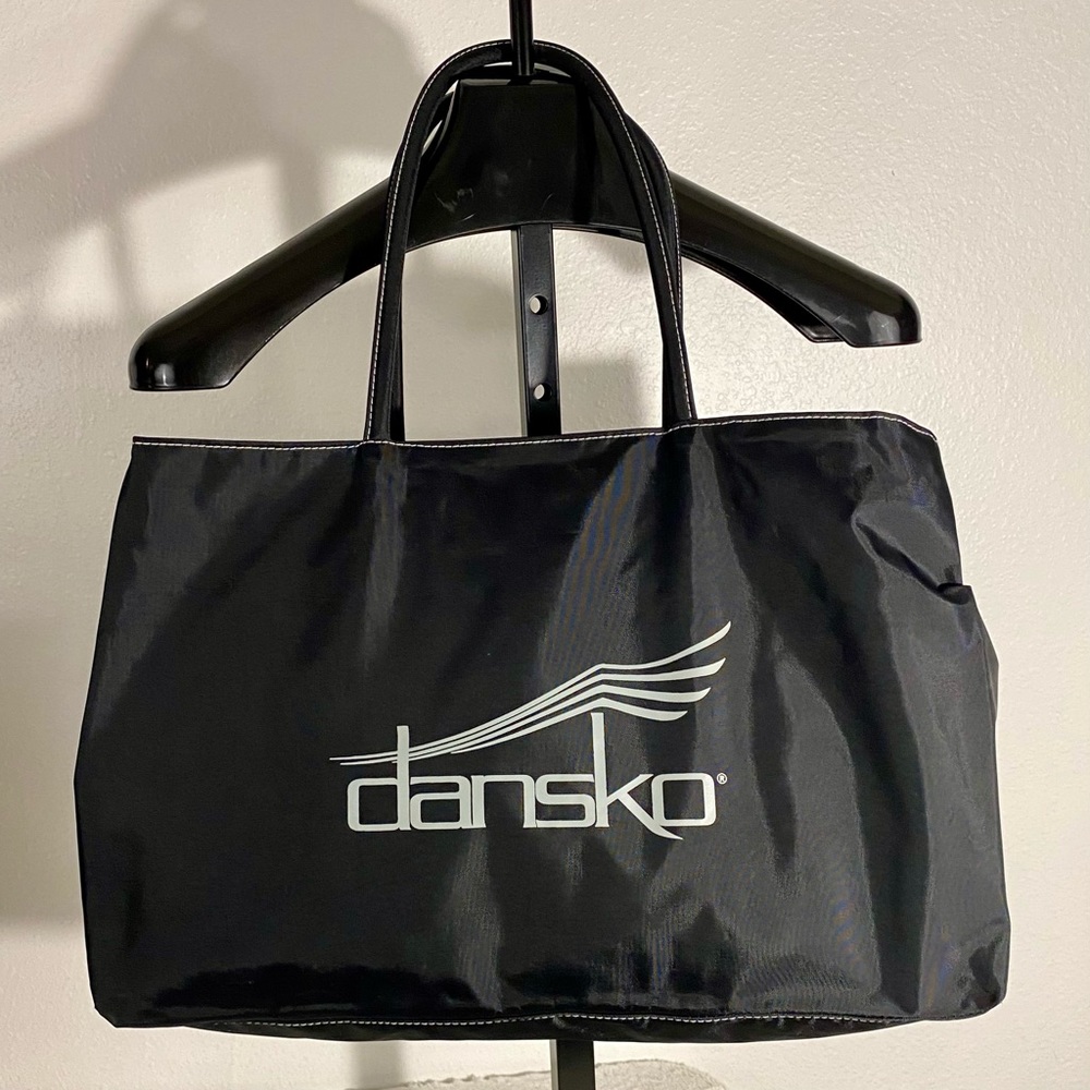 Dansko Black Nylon Large Travel/Gym Bag